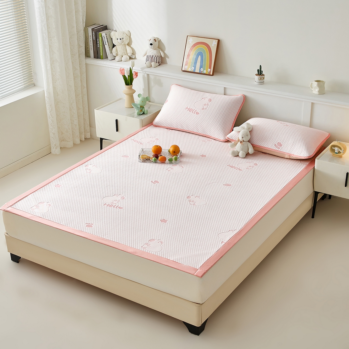 91家纺网 家纺一手货源 找家纺 家品罗兰 2026新款夏季A类冰豆豆凉席冰丝凉席家用双人冰丝席床单可机洗水洗单人学生宿舍夏天空调软席三件套大床 卡皮巴拉-粉