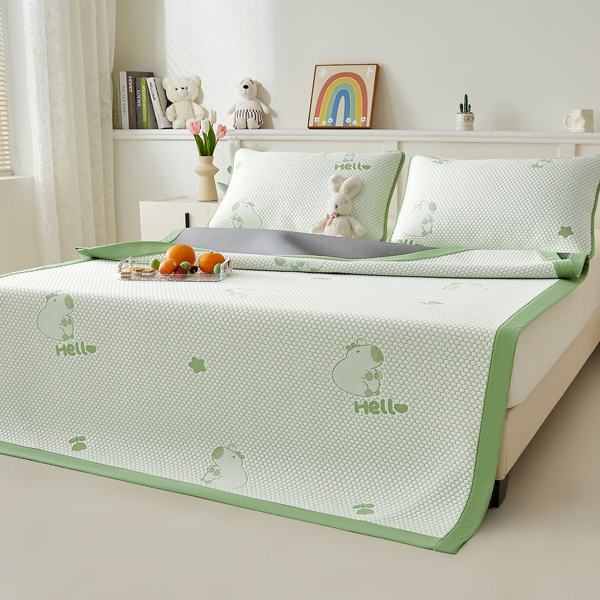 91家纺网 家纺一手货源 找家纺 家品罗兰 2026新款夏季A类冰豆豆凉席冰丝凉席家用双人冰丝席床单可机洗水洗单人学生宿舍夏天空调软席三件套大床 卡皮巴拉-绿