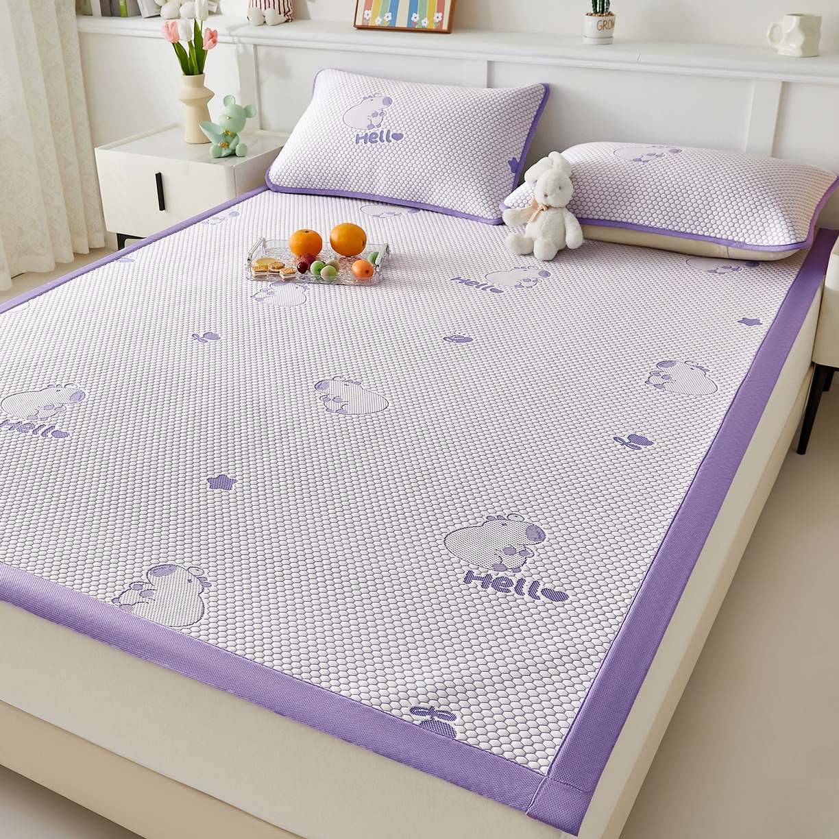 91家纺网 家纺一手货源 找家纺 家品罗兰 2026新款夏季A类冰豆豆凉席冰丝凉席家用双人冰丝席床单可机洗水洗单人学生宿舍夏天空调软席三件套大床 卡皮巴拉-紫