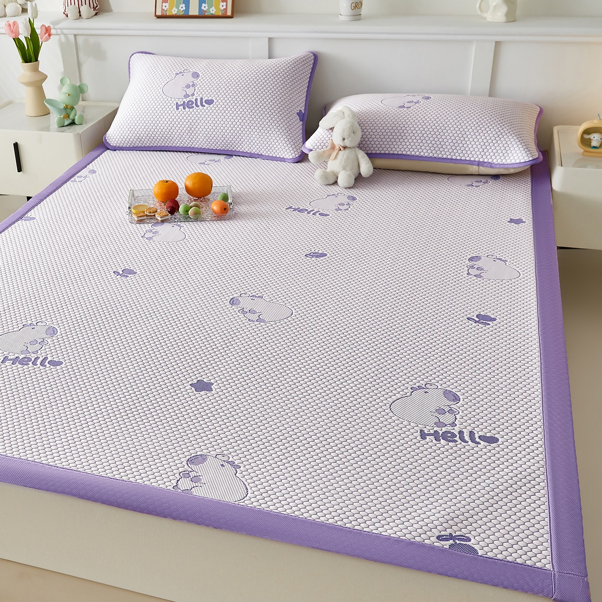 91家纺网 家纺一手货源 找家纺 家品罗兰 2026新款夏季A类冰豆豆凉席冰丝凉席家用双人冰丝席床单可机洗水洗单人学生宿舍夏天空调软席三件套大床 卡皮巴拉-紫