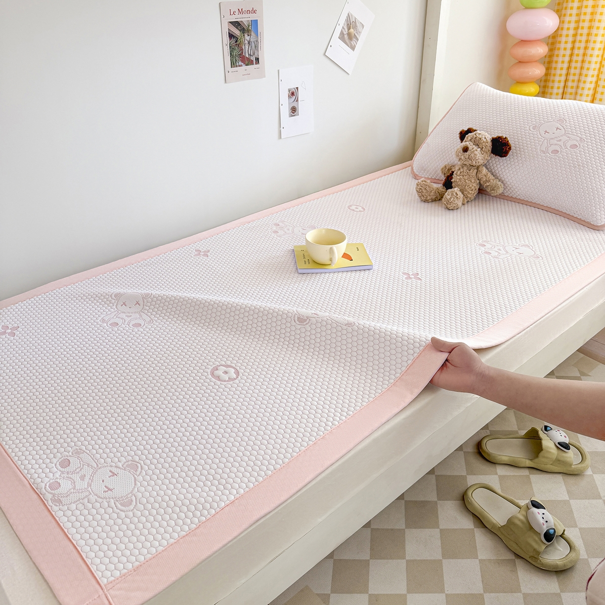 91家纺网 家纺一手货源 找家纺 （总）家品罗兰 2026新款夏季A类冰豆豆凉席冰丝凉席家用双人冰丝席床单可机洗水洗单人学生宿舍夏天空调席三件套学生床