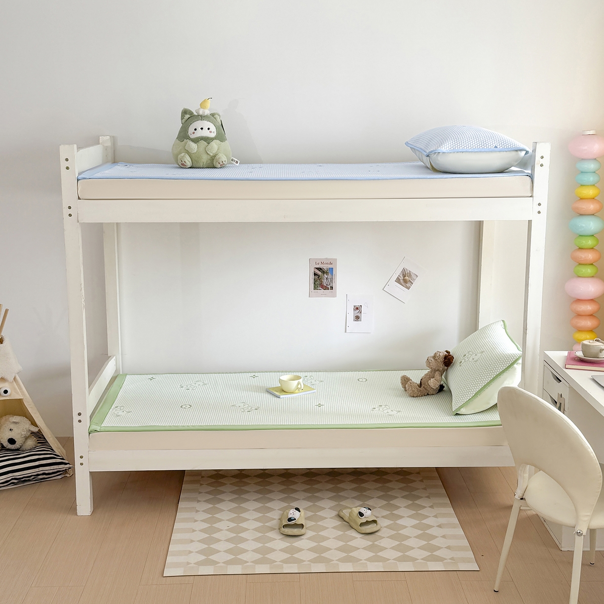 91家纺网 家纺一手货源 找家纺 家品罗兰 2026新款夏季A类冰豆豆凉席冰丝凉席家用双人冰丝席床单可机洗水洗单人学生宿舍夏天空调席三件套学生床 抱抱熊-绿