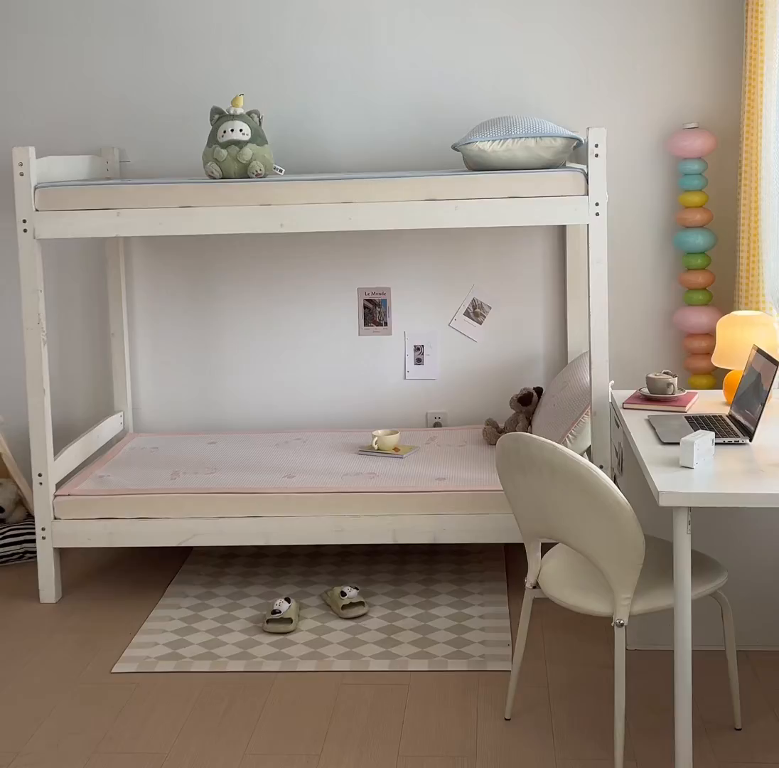 91家纺网 家纺一手货源 找家纺 家品罗兰 2026新款夏季A类冰豆豆凉席冰丝凉席家用双人冰丝席床单可机洗水洗单人学生宿舍夏天空调席三件套学生床 卡皮巴拉-粉