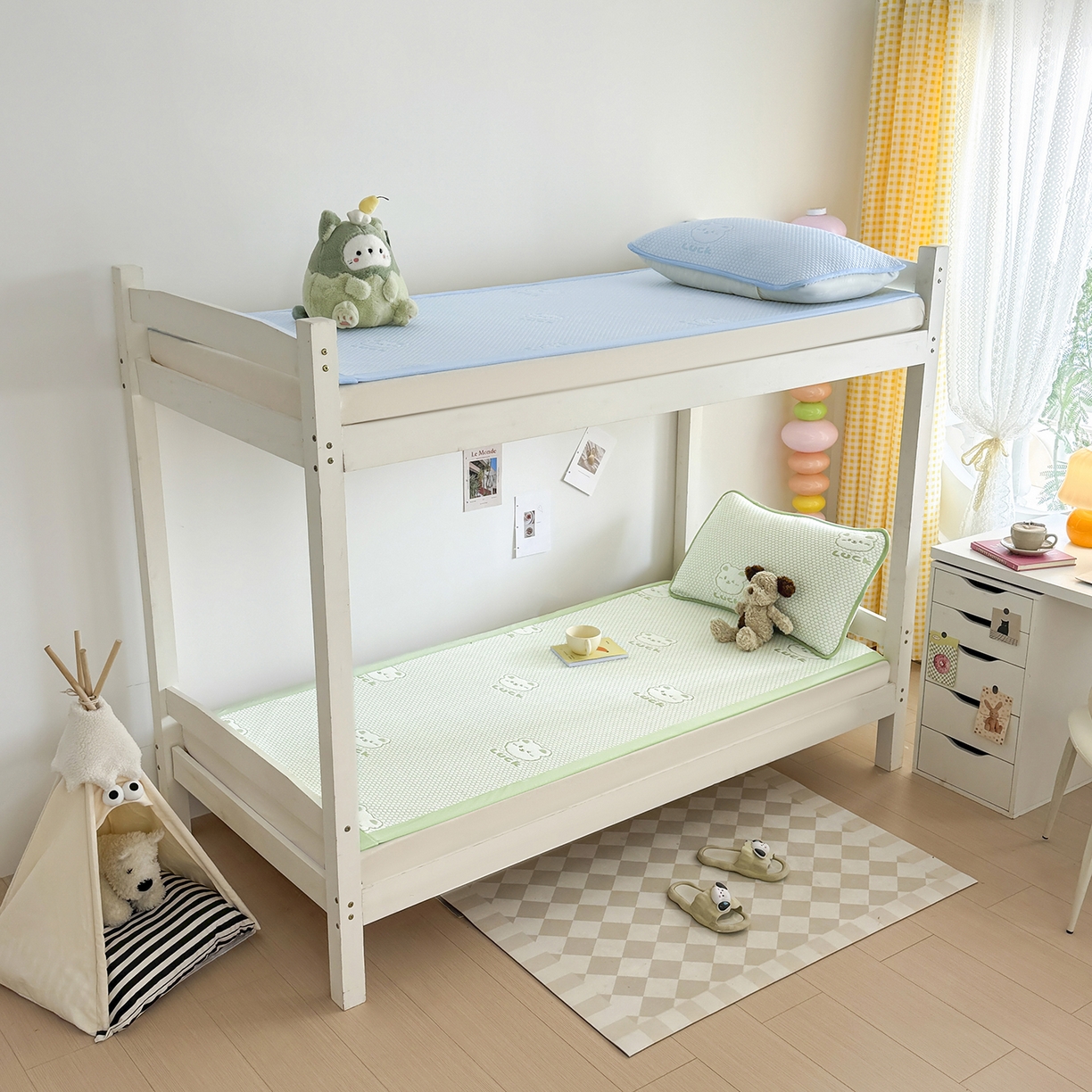 91家纺网 家纺一手货源 找家纺 家品罗兰 2026新款夏季A类冰豆豆凉席冰丝凉席家用双人冰丝席床单可机洗水洗单人学生宿舍夏天空调席三件套学生床 小冰熊-绿