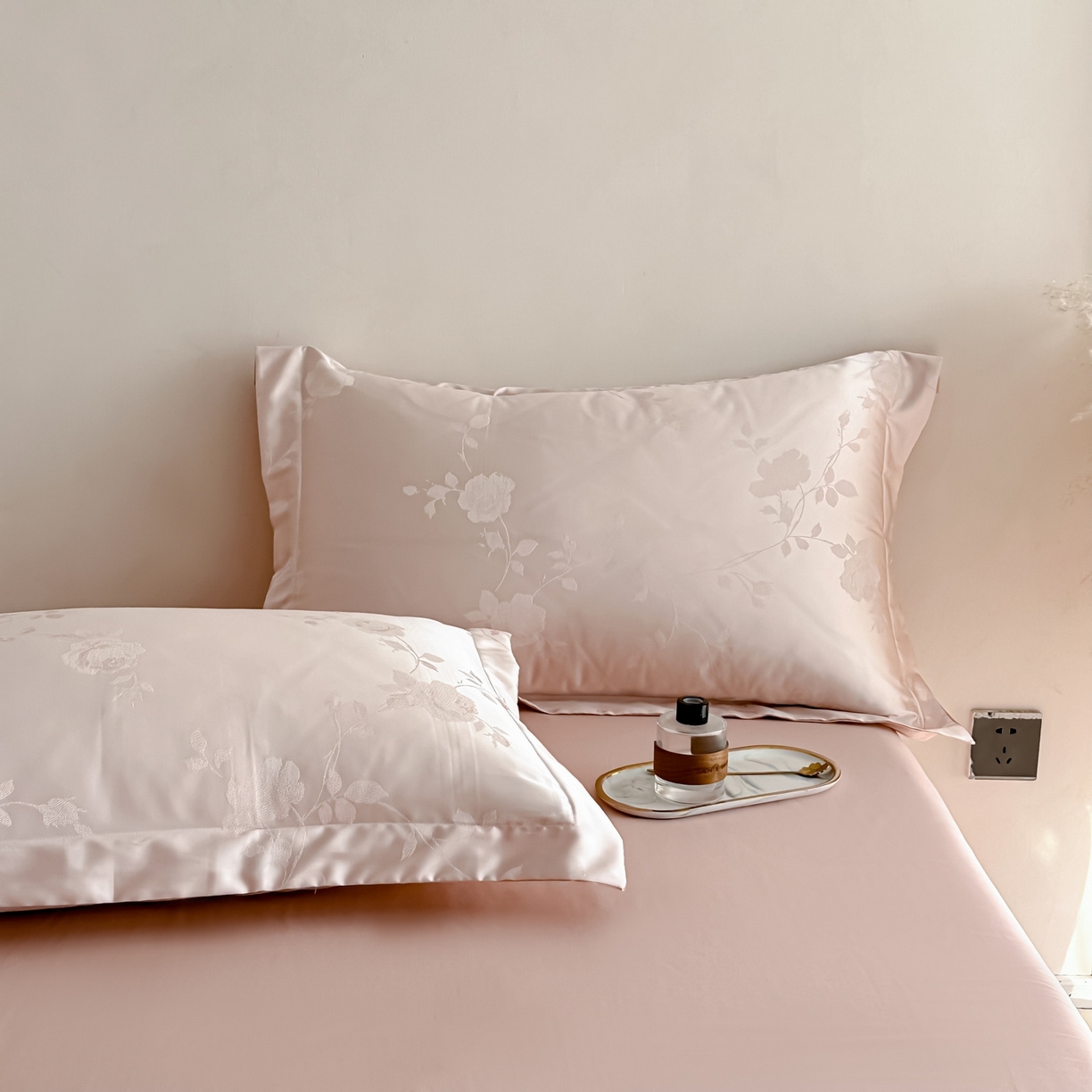 91家纺网 家纺一手货源 找家纺 （总）慕晨 2026新款全棉纯棉文艺质感高级提花高精密四件套高端纯棉4件套直播热款