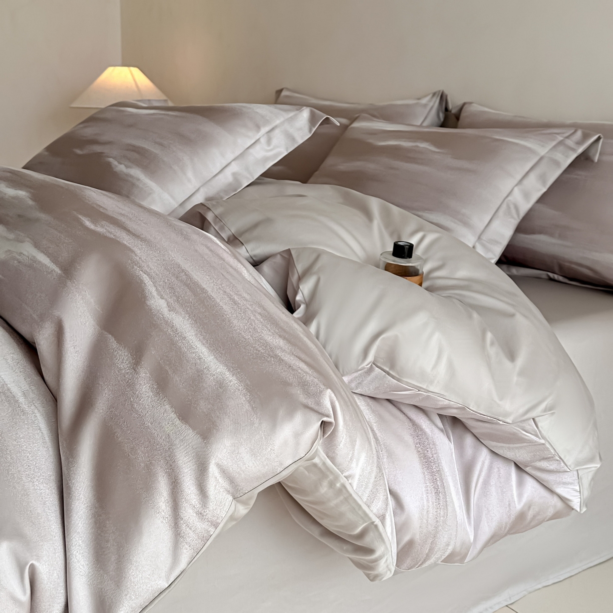 91家纺网 家纺一手货源 找家纺 慕晨 2026新款全棉纯棉文艺质感高级提花高精密四件套高端纯棉4件套直播热款 雅明极光