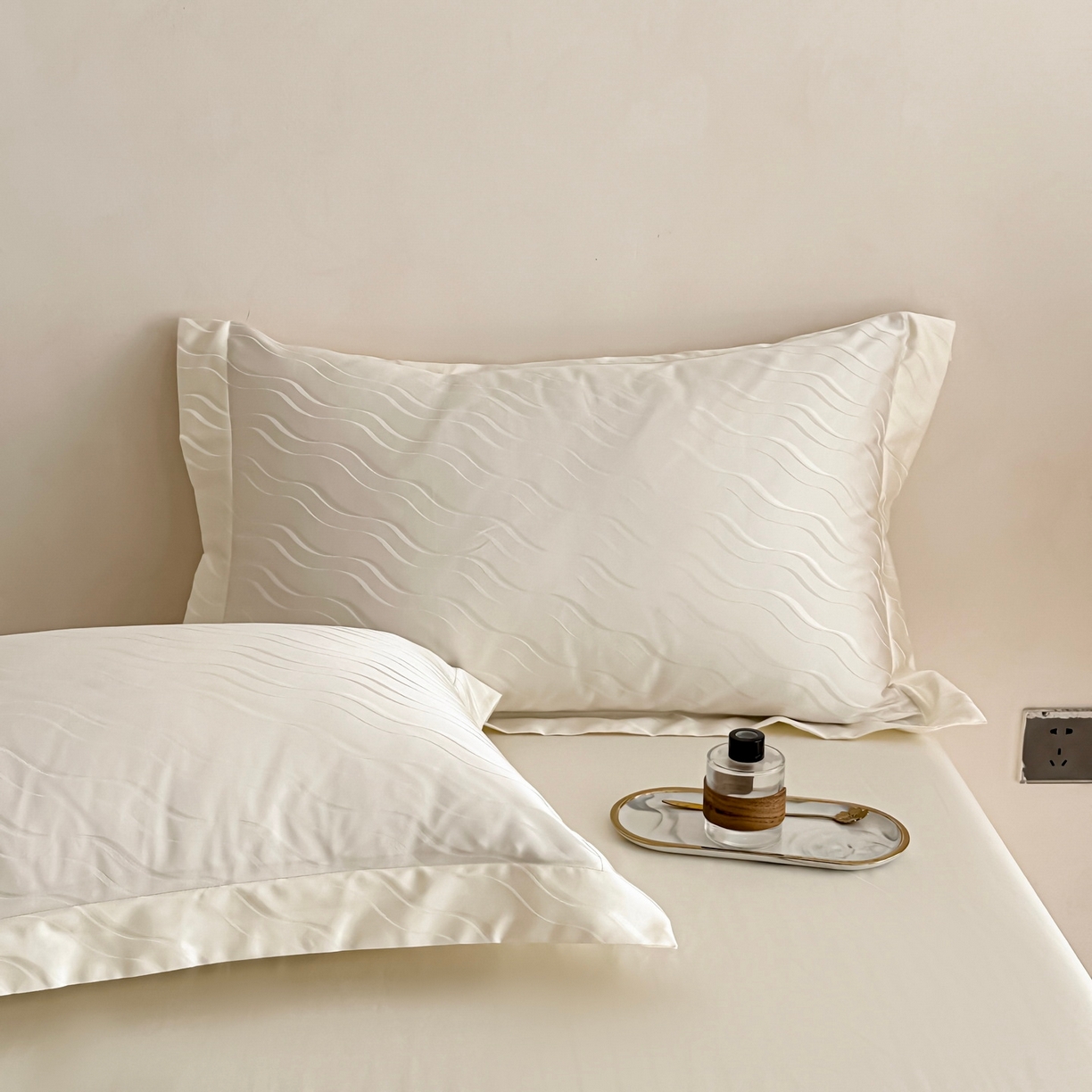 91家纺网 家纺一手货源 找家纺 慕晨 2026新款全棉纯棉文艺质感高级提花高精密四件套高端纯棉4件套直播热款 柔美-白