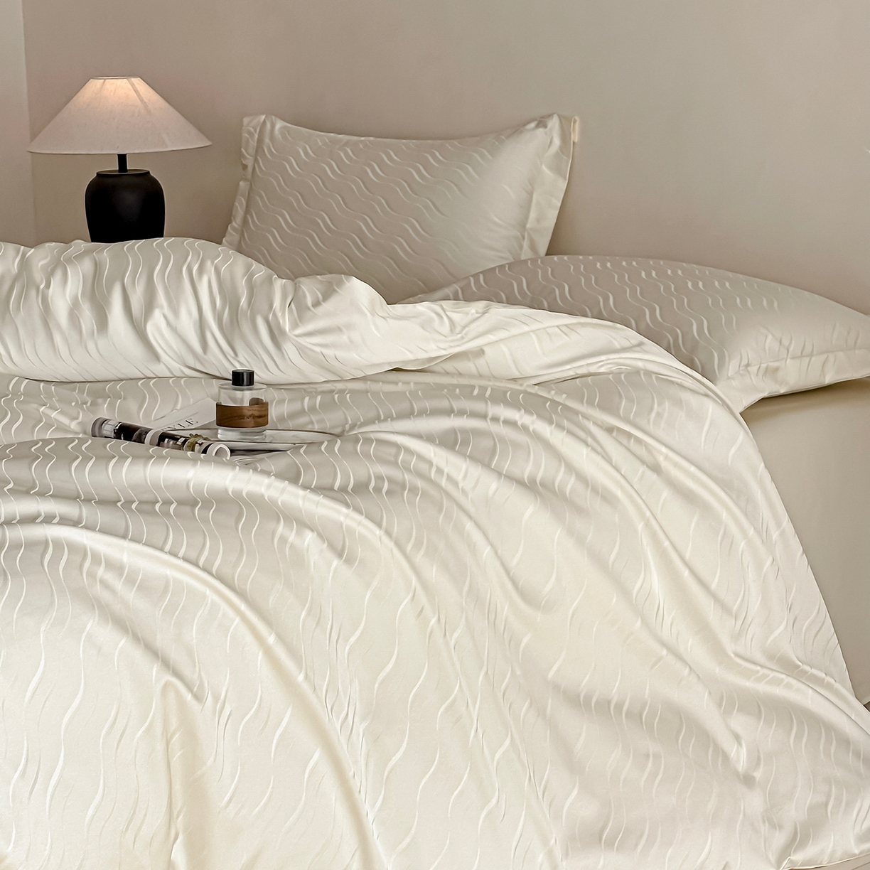 91家纺网 家纺一手货源 找家纺 慕晨 2026新款全棉纯棉文艺质感高级提花高精密四件套高端纯棉4件套直播热款 柔美-白