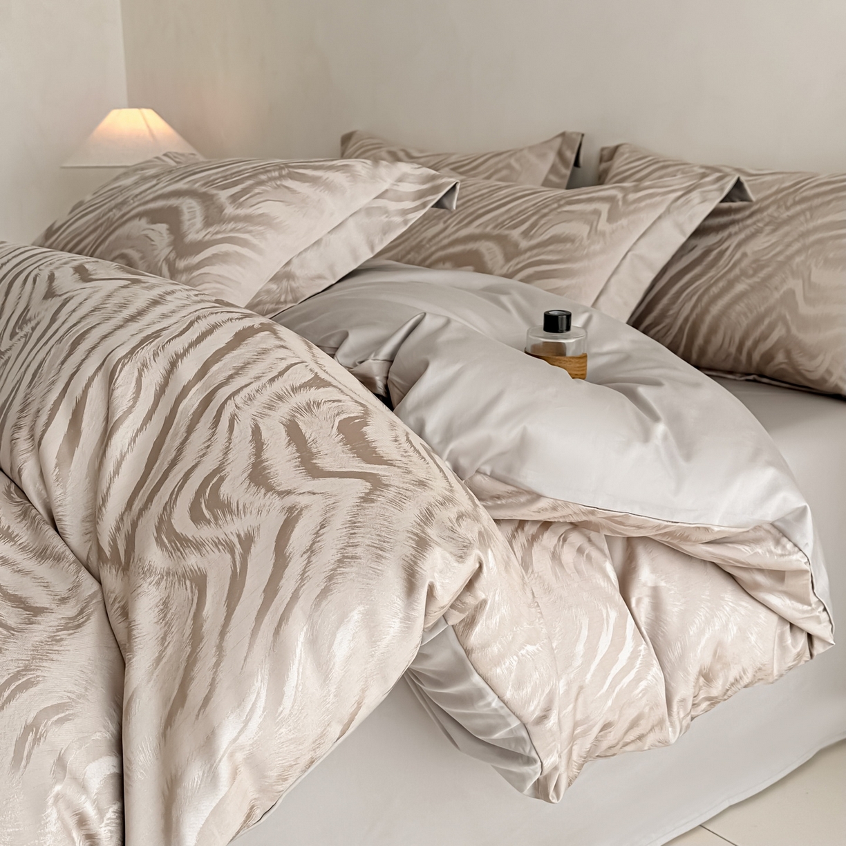 91家纺网 家纺一手货源 找家纺 慕晨 2026新款全棉纯棉文艺质感高级提花高精密四件套高端纯棉4件套直播热款 班杰瑞