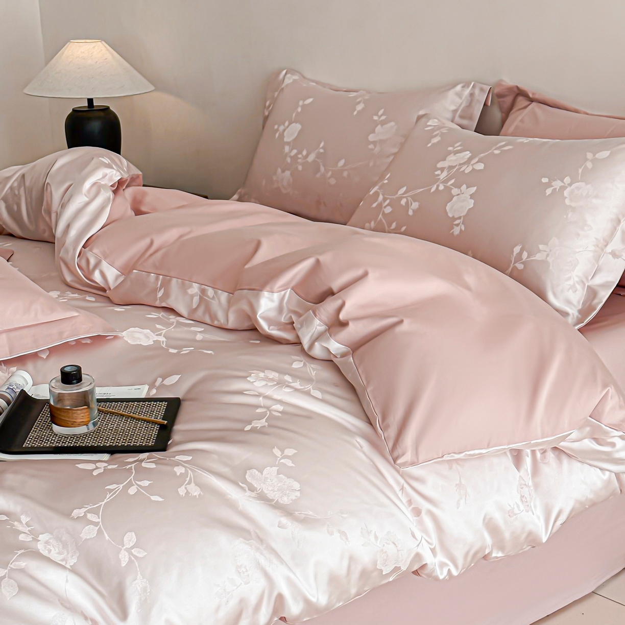 91家纺网 家纺一手货源 找家纺 慕晨 2026新款全棉纯棉文艺质感高级提花高精密四件套高端纯棉4件套直播热款 蓓蕾初开