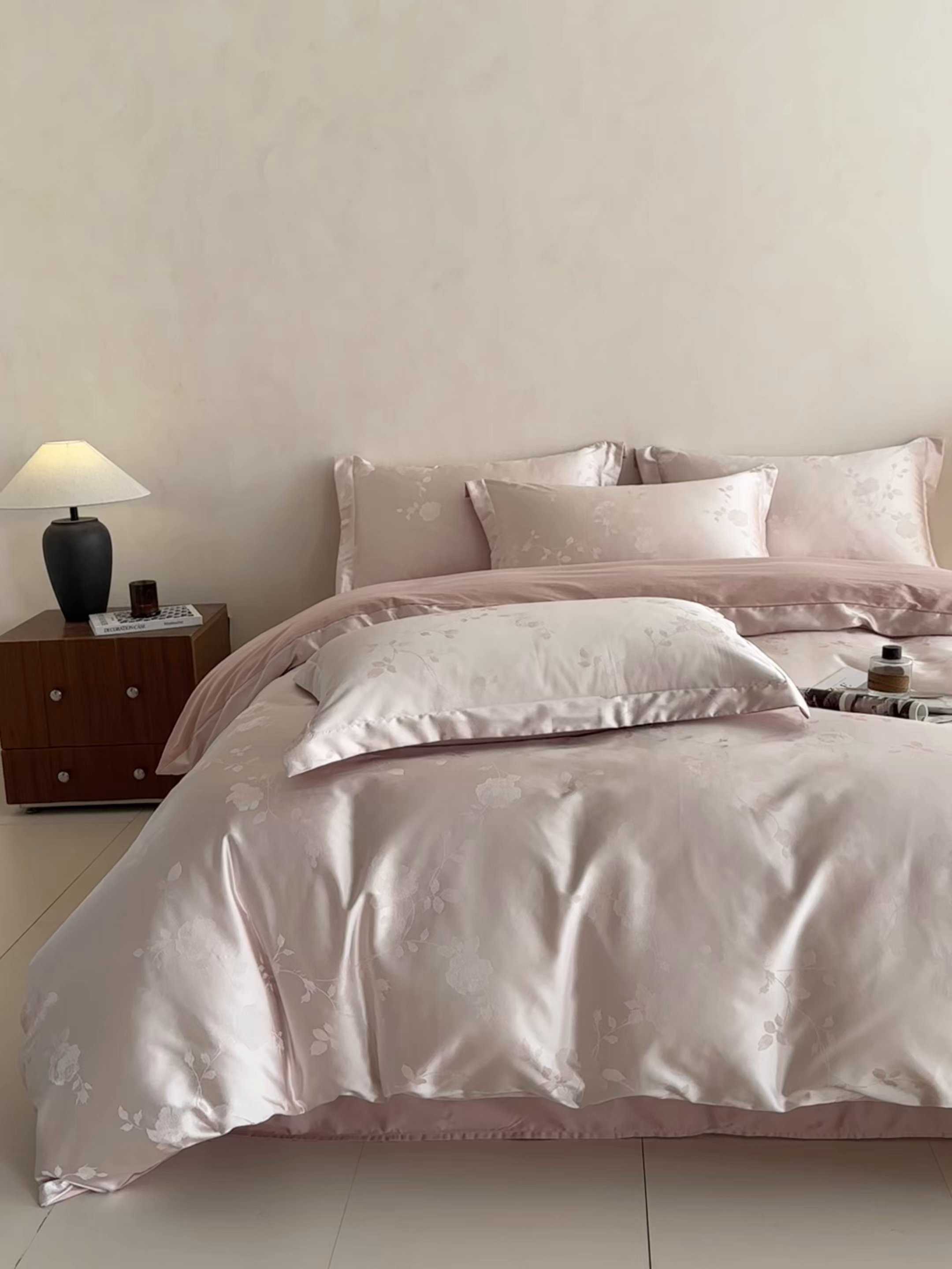 91家纺网 家纺一手货源 找家纺 （总）慕晨 2026新款全棉纯棉文艺质感高级提花高精密四件套高端纯棉4件套直播热款