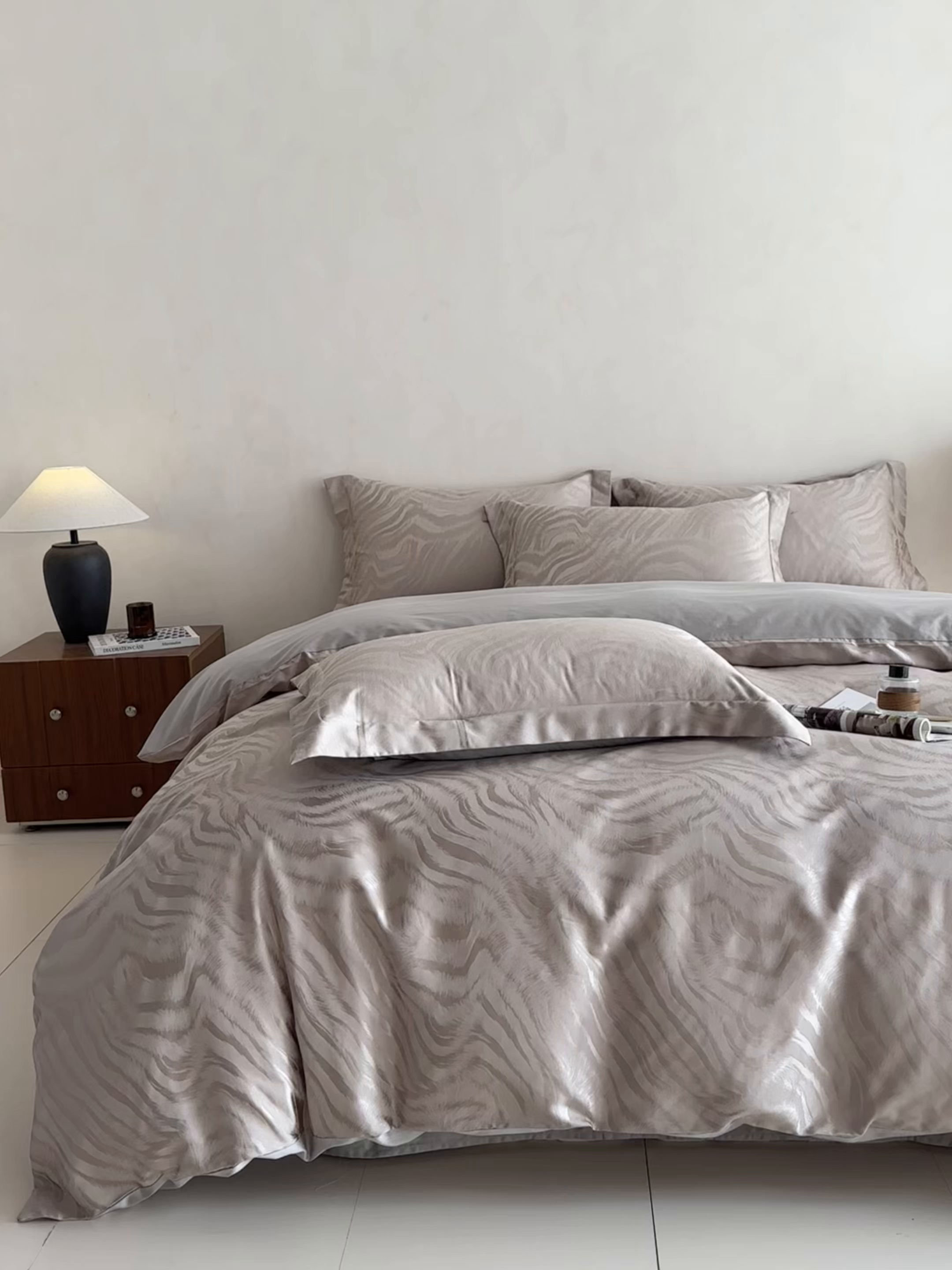 91家纺网 家纺一手货源 找家纺 慕晨 2026新款全棉纯棉文艺质感高级提花高精密四件套高端纯棉4件套直播热款 班杰瑞