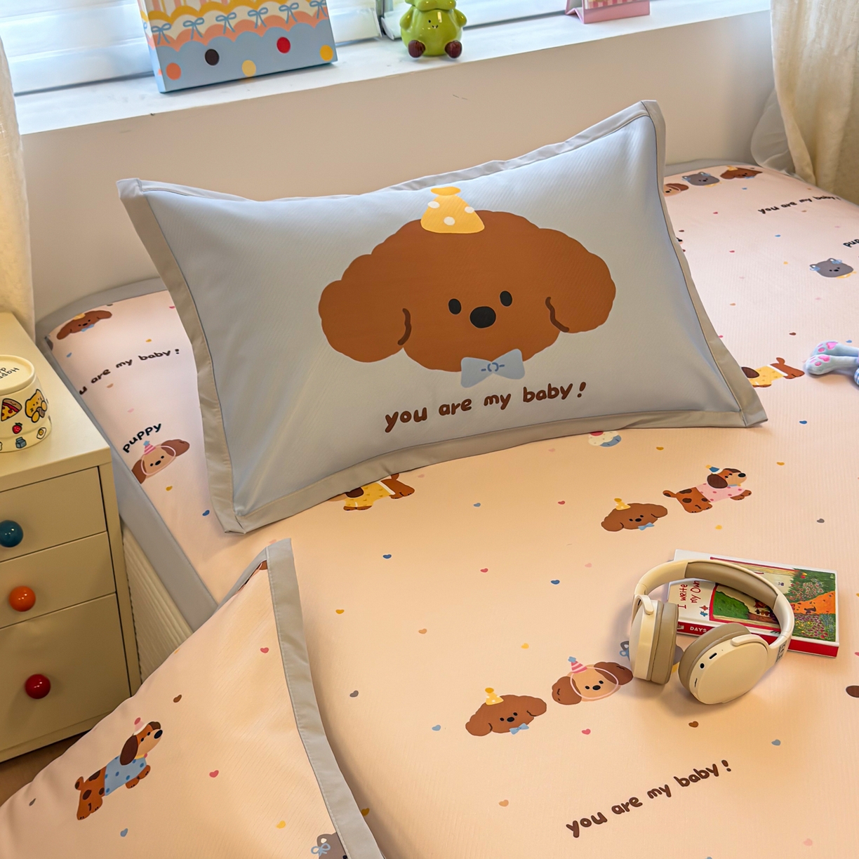 91家纺网 家纺一手货源 找家纺 懒猫家纺 2026春夏新款卡通印花A类凉感冰丝印花凉席席子 彩豆汪汪队