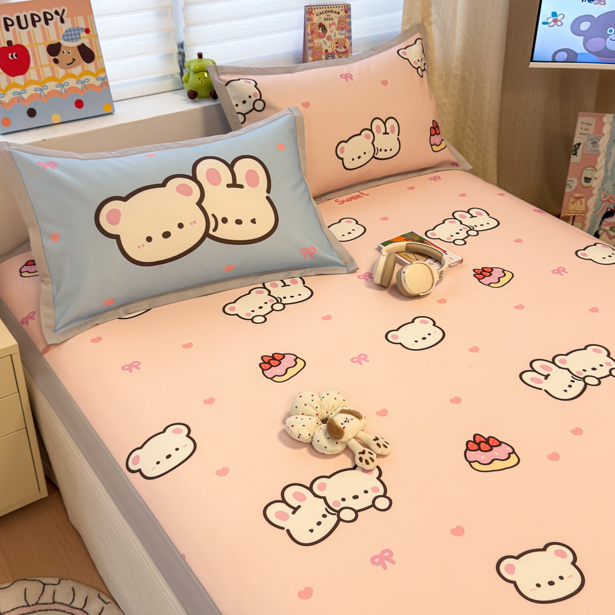 91家纺网 家纺一手货源 找家纺 懒猫家纺 2026春夏新款卡通印花A类凉感冰丝印花凉席席子 熊兔玩伴