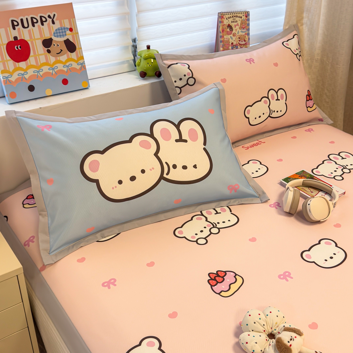 91家纺网 家纺一手货源 找家纺 懒猫家纺 2026春夏新款卡通印花A类凉感冰丝印花凉席席子 熊兔玩伴