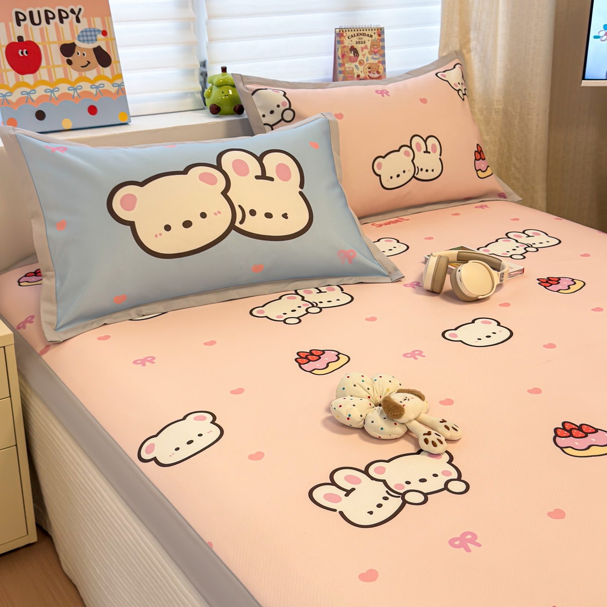 91家纺网 家纺一手货源 找家纺 懒猫家纺 2026春夏新款卡通印花A类凉感冰丝印花凉席席子 熊兔玩伴