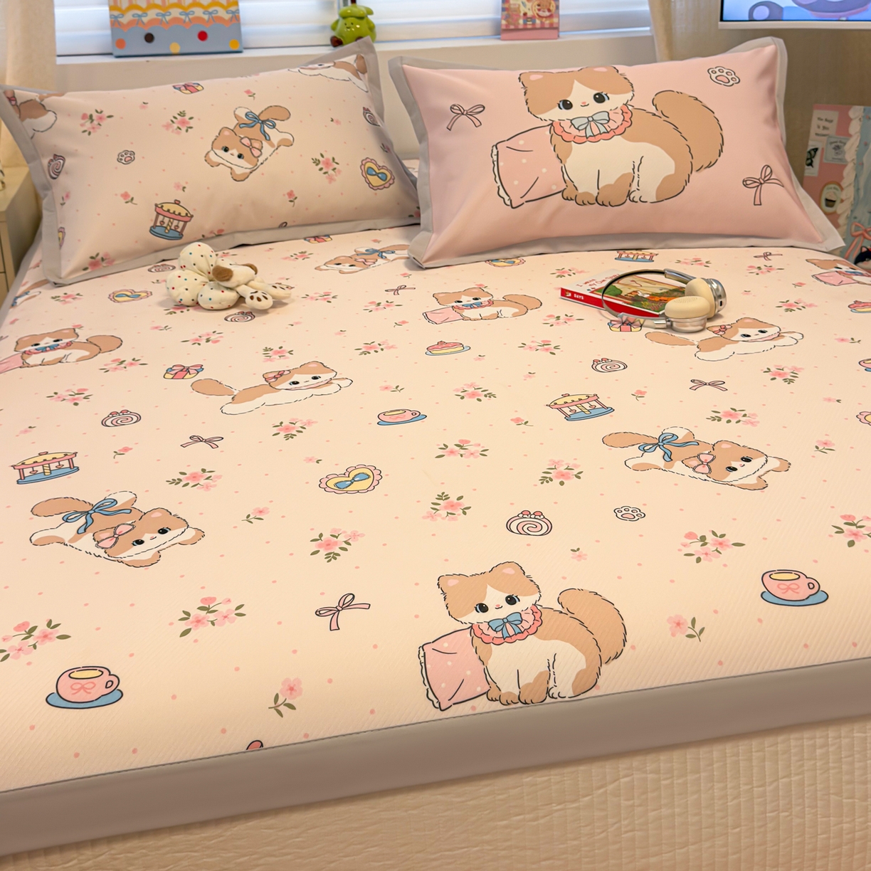 91家纺网 家纺一手货源 找家纺 懒猫家纺 2026春夏新款卡通印花A类凉感冰丝印花凉席席子 甜心茶语