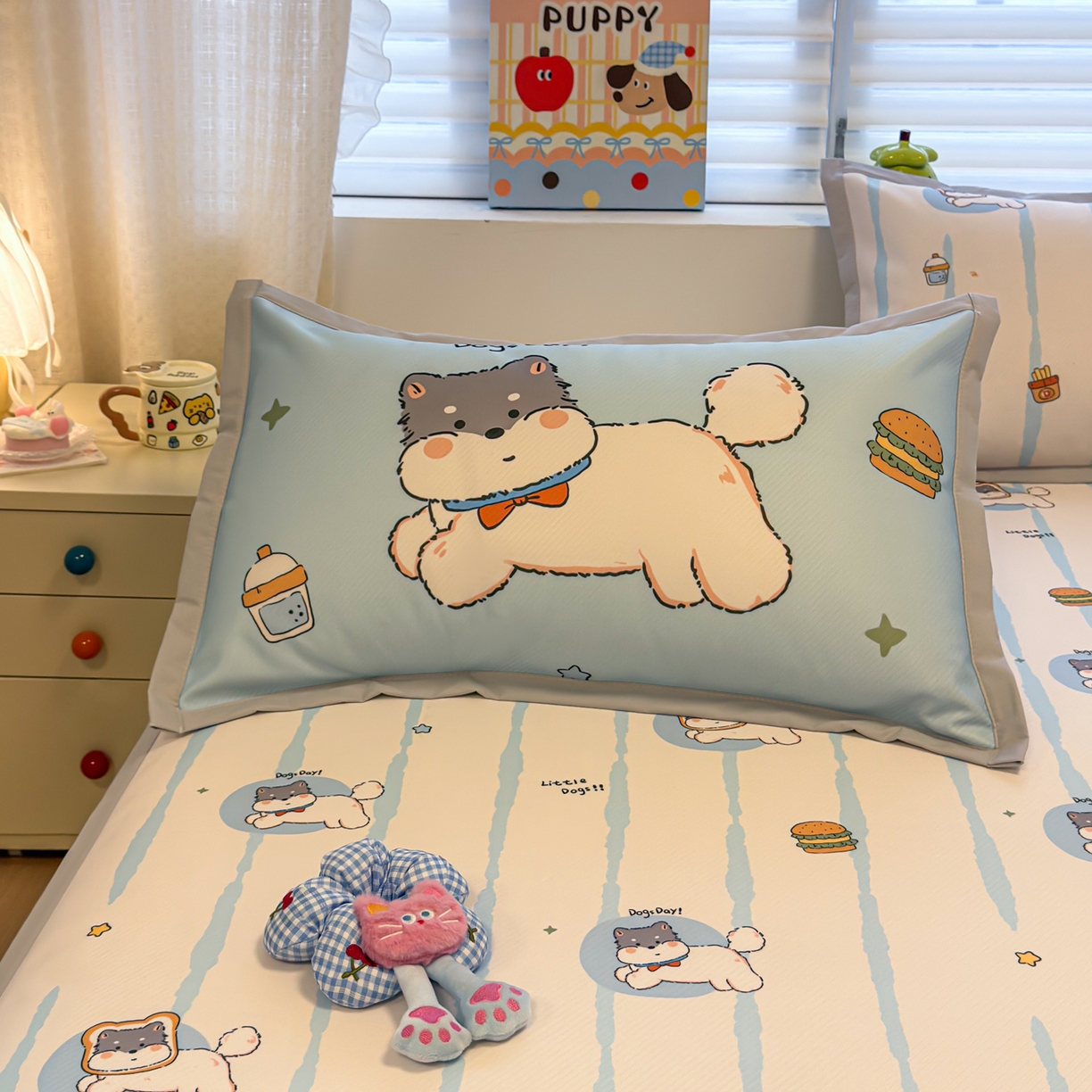 91家纺网 家纺一手货源 找家纺 懒猫家纺 2026春夏新款卡通印花A类凉感冰丝印花凉席席子 汉堡小狗