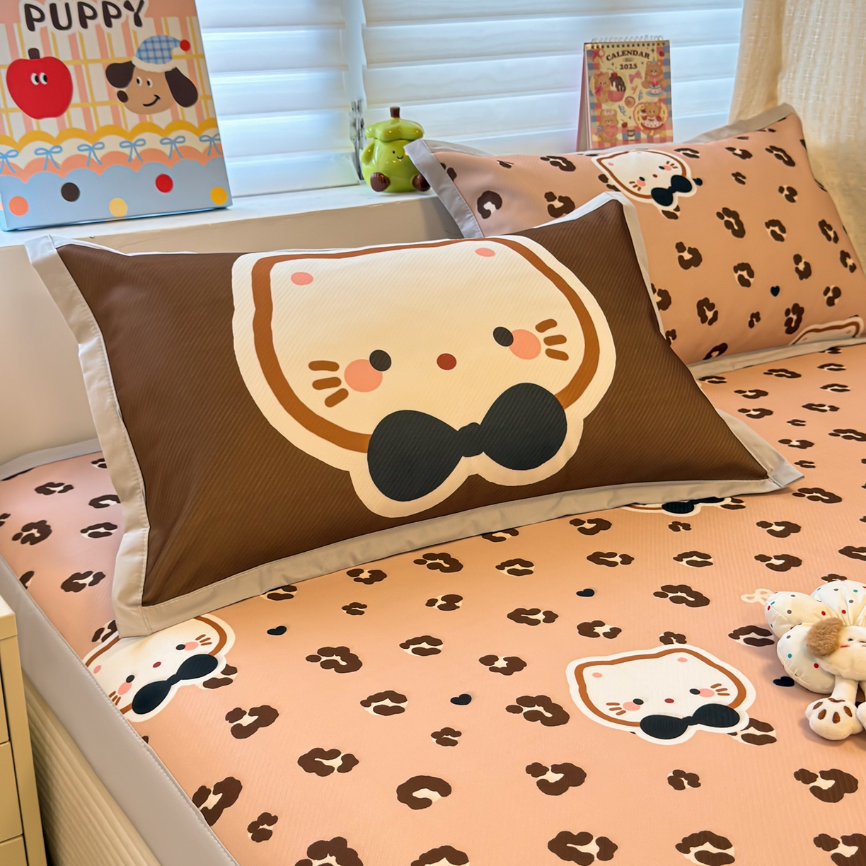 91家纺网 家纺一手货源 找家纺 懒猫家纺 2026春夏新款卡通印花A类凉感冰丝印花凉席席子 咖豹小猫