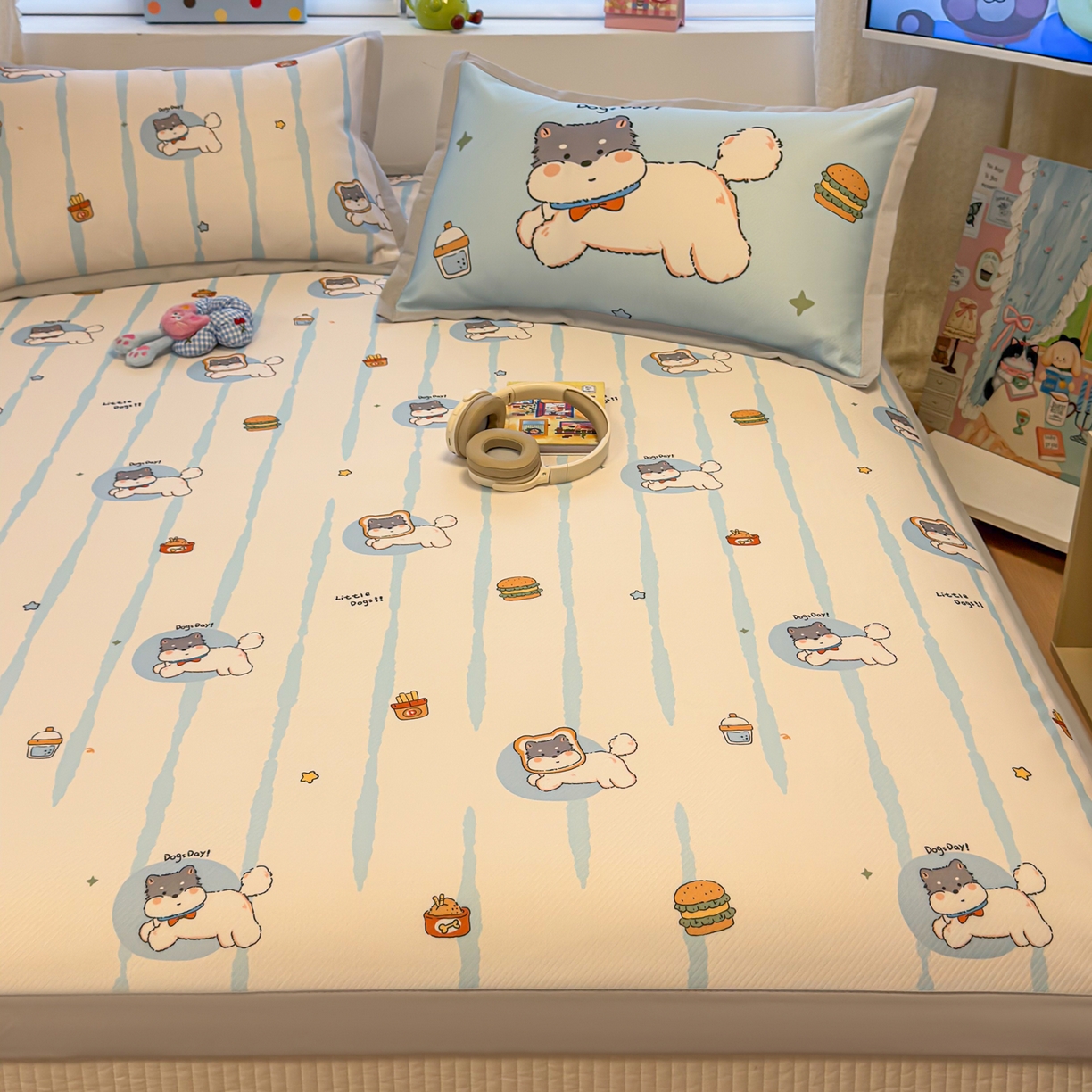 91家纺网 家纺一手货源 找家纺 懒猫家纺 2026春夏新款卡通印花A类凉感冰丝印花凉席席子 汉堡小狗