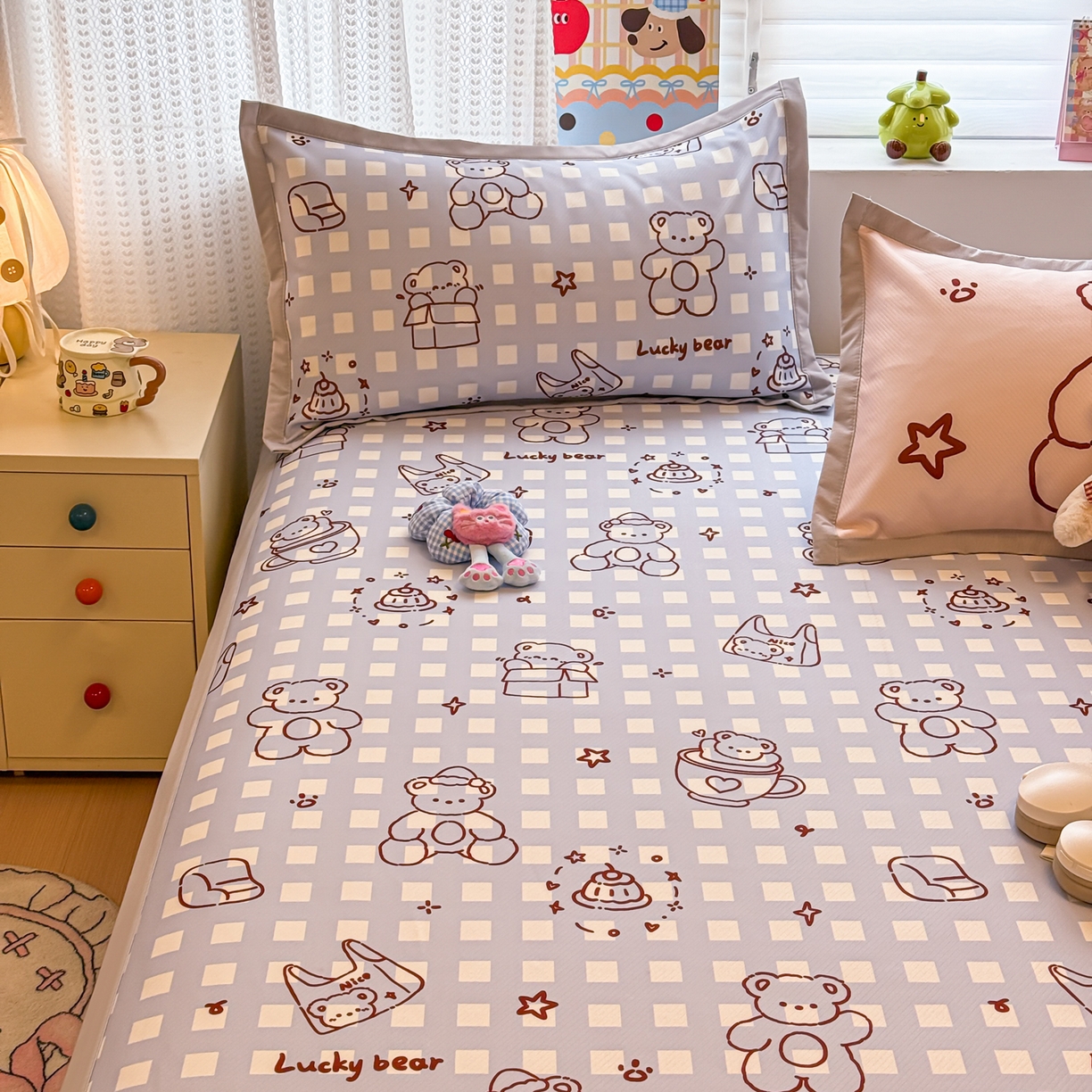 91家纺网 家纺一手货源 找家纺 懒猫家纺 2026春夏新款卡通印花A类凉感冰丝印花凉席席子 礼物小熊