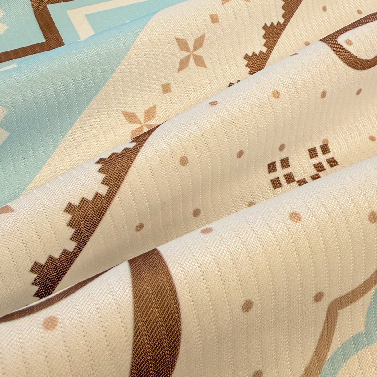 91家纺网 家纺一手货源 找家纺 懒猫家纺 2026春夏新款卡通印花A类凉感冰丝印花凉席席子 费尔岛