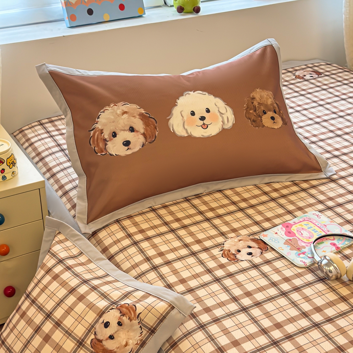 91家纺网 家纺一手货源 找家纺 懒猫家纺 2026春夏新款卡通印花A类凉感冰丝印花凉席席子 格纹爱犬