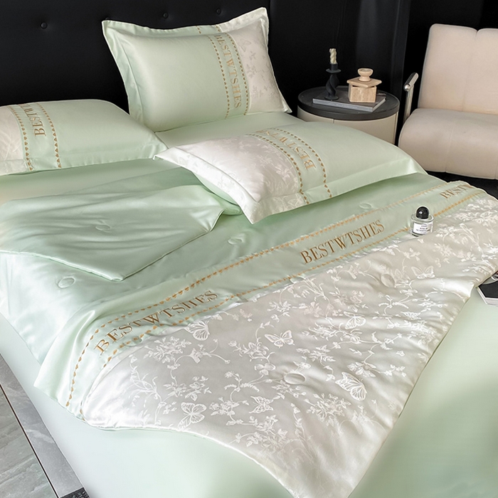 91家纺网 家纺一手货源 找家纺 绘萱家居 2026爆款莱赛冰丝绣花拼接提花水洗天丝夏被四件套水洗真丝夏被夏凉被空调被 花香蝶舞-绿
