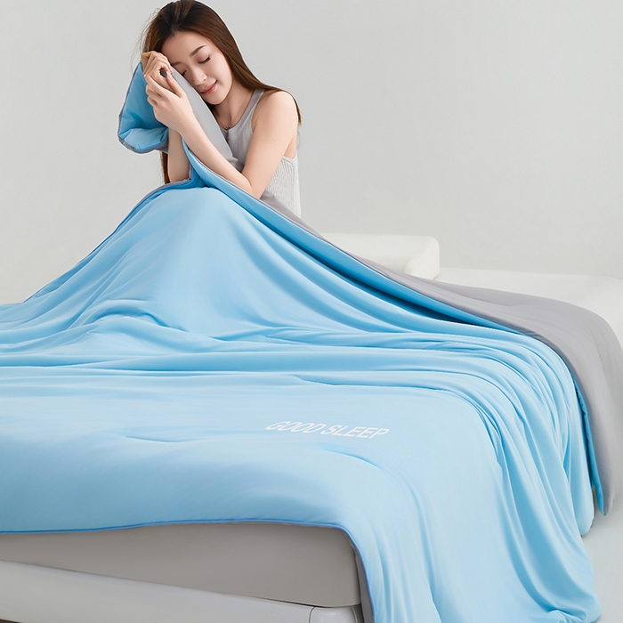 91家纺网 家纺一手货源 找家纺 优雅星家纺 2026新款凉感丝深睡眠夏被空调被夏凉被薄被子被芯某朵同款 青橙蓝