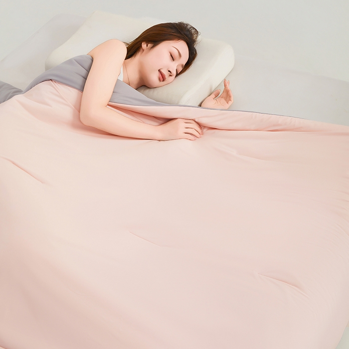 91家纺网 家纺一手货源 找家纺 优雅星家纺 2026新款凉感丝深睡眠夏被空调被夏凉被薄被子被芯某朵同款 柔云粉