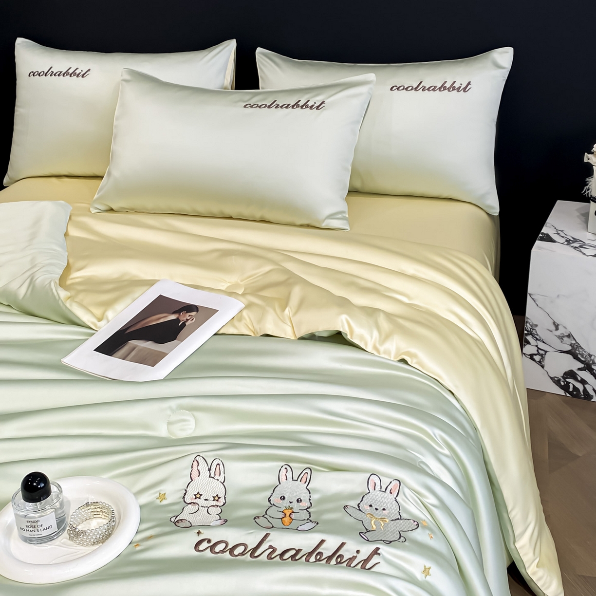 91家纺网 家纺一手货源 找家纺 （总）云棉坊 2026新款水洗真丝冰丝刺绣夏被四件套-卡通款