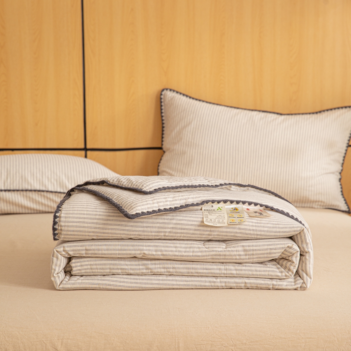 91家纺网 家纺一手货源 找家纺 丽美人家纺 2026新款全棉色织条纹夏被夏凉被空调被 条纹咖