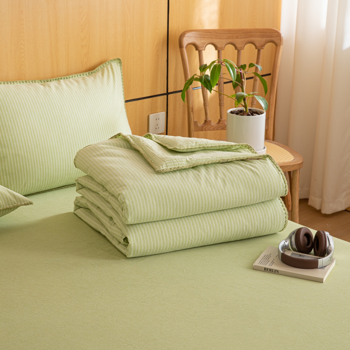 91家纺网 家纺一手货源 找家纺 丽美人家纺 2026新款全棉色织条纹夏被夏凉被空调被 条纹绿