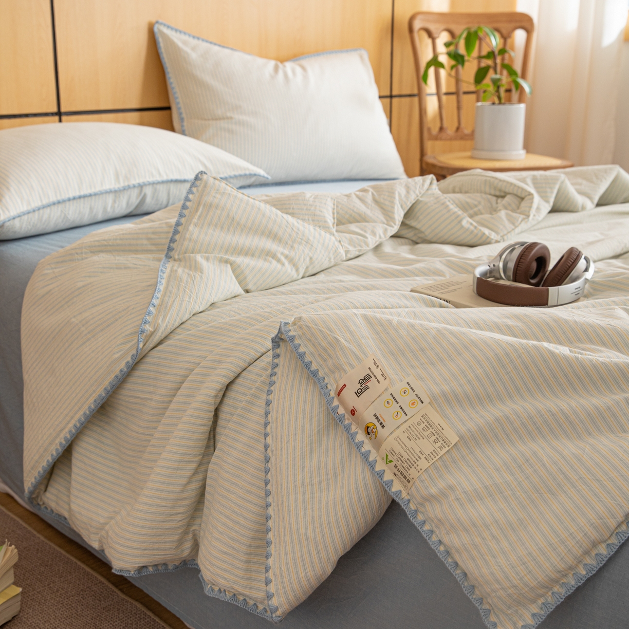 91家纺网 家纺一手货源 找家纺 丽美人家纺 2026新款全棉色织条纹夏被夏凉被空调被 条纹蓝