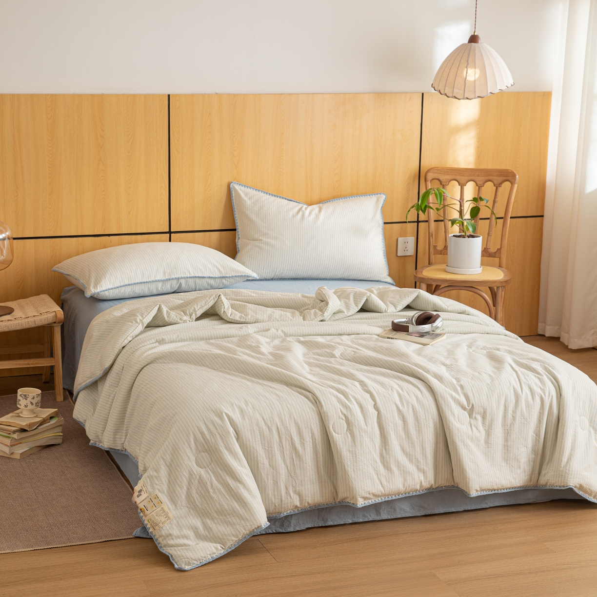 91家纺网 家纺一手货源 找家纺 丽美人家纺 2026新款全棉色织条纹夏被夏凉被空调被 条纹蓝