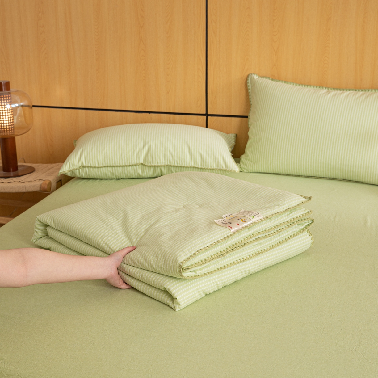 91家纺网 家纺一手货源 找家纺 丽美人家纺 2026新款全棉色织条纹夏被夏凉被空调被 条纹绿