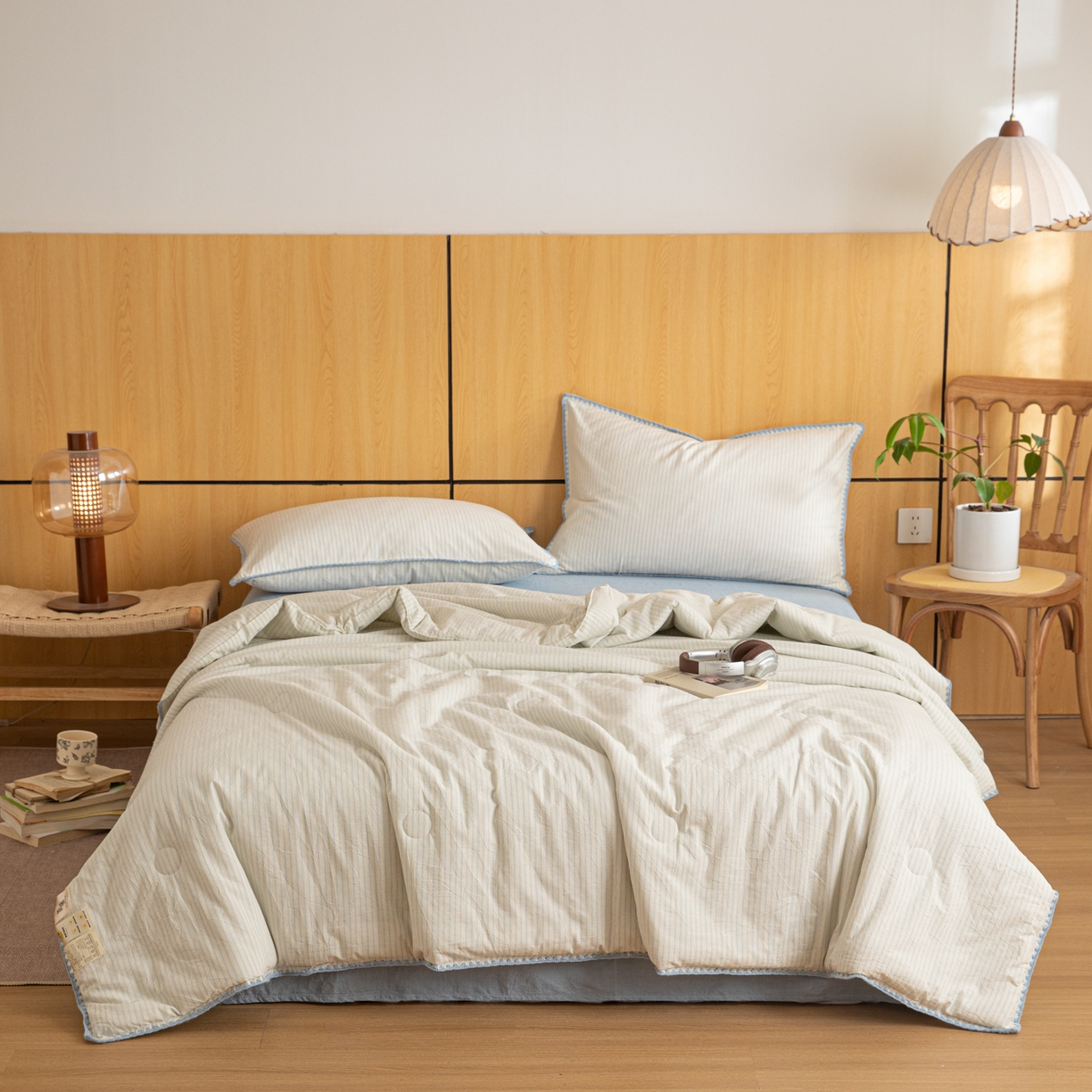 91家纺网 家纺一手货源 找家纺 丽美人家纺 2026新款全棉色织条纹夏被夏凉被空调被 条纹蓝