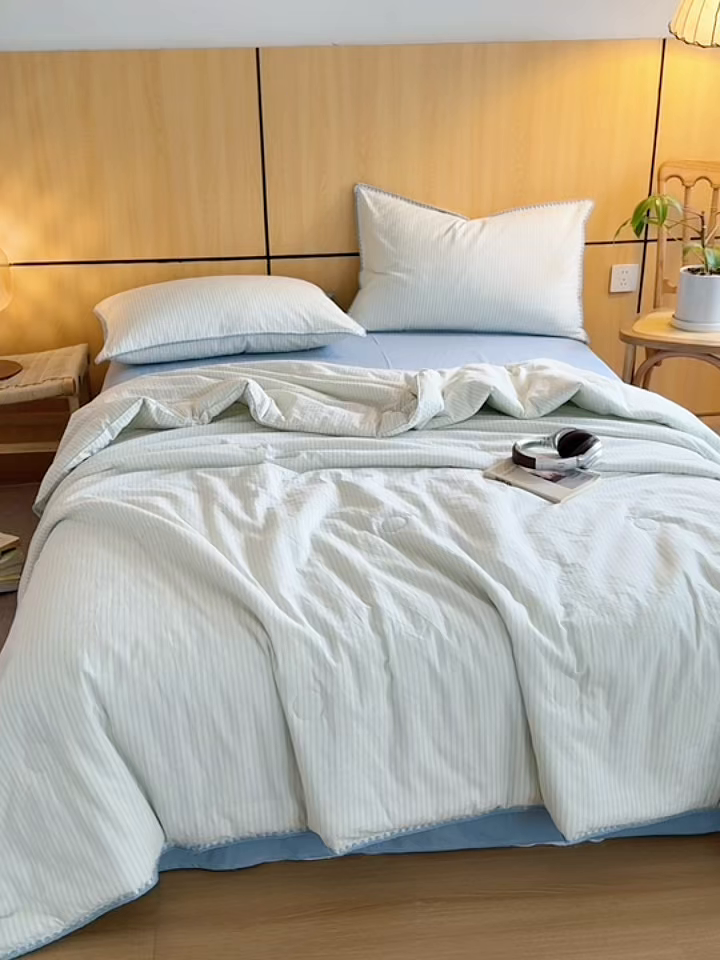 91家纺网 家纺一手货源 找家纺 丽美人家纺 2026新款全棉色织条纹夏被夏凉被空调被 条纹蓝