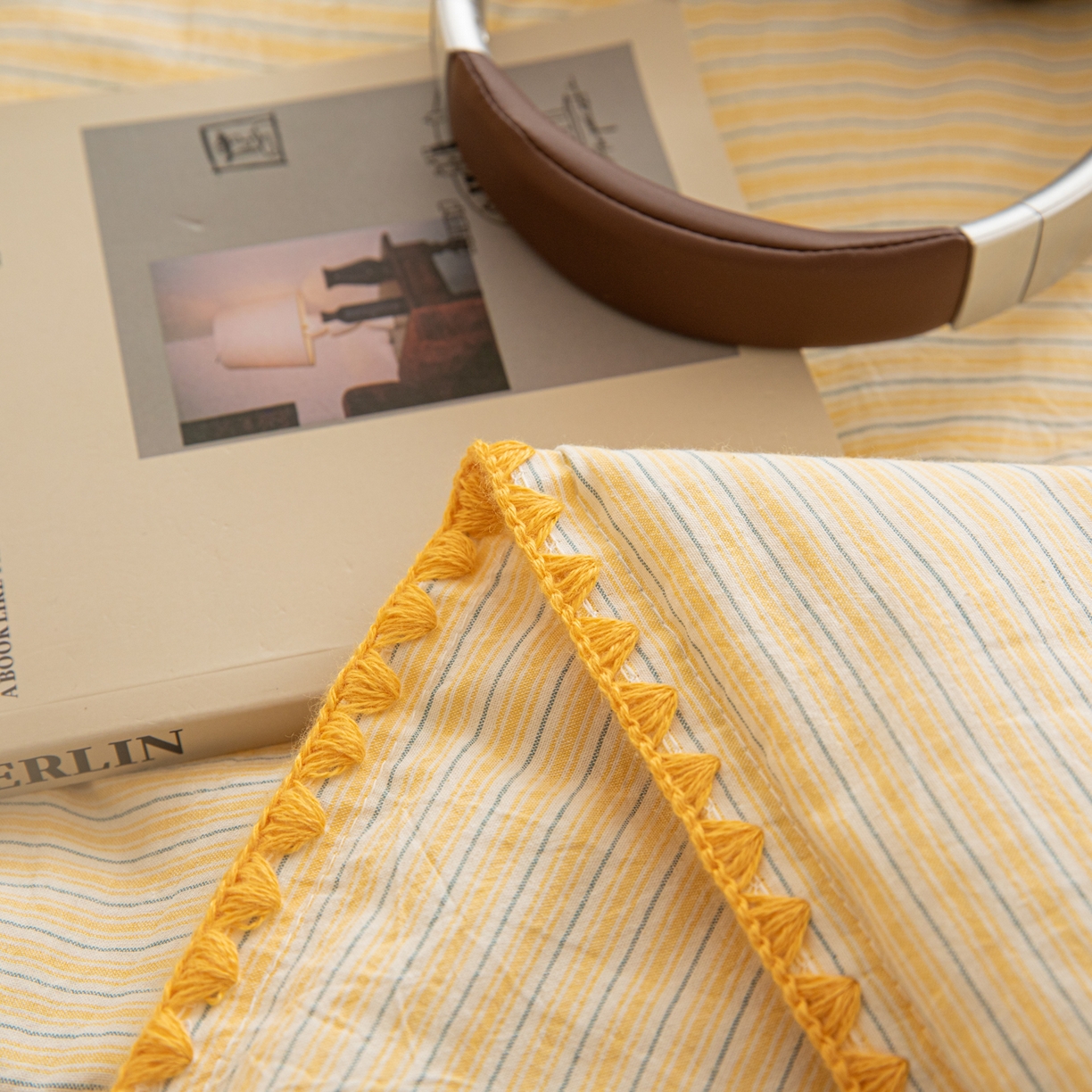 91家纺网 家纺一手货源 找家纺 丽美人家纺 2026新款全棉色织条纹夏被夏凉被空调被 条纹黄