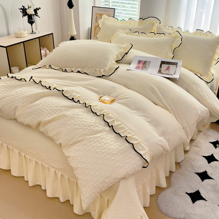 91家纺网 家纺一手货源 找家纺 畅畅家纺 2026新款春夏时尚柔软水洗棉床盖被套四件套 米白