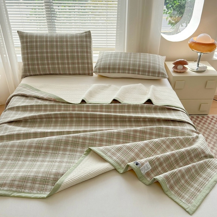91家纺网 家纺一手货源 找家纺 梦精灵家纺 2026新款全棉纯棉色织水洗棉四件套绗缝夹棉床盖防滑床单四季通用米单人学生宿舍 利奥-绿