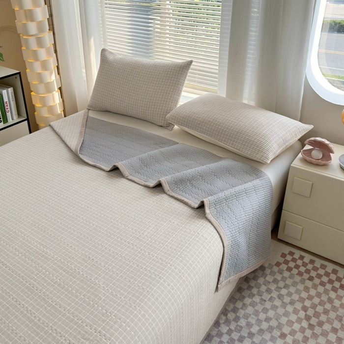 91家纺网 家纺一手货源 找家纺 梦精灵家纺 2026新款全棉纯棉色织水洗棉四件套绗缝夹棉床盖防滑床单四季通用米单人学生宿舍 罗恩-灰