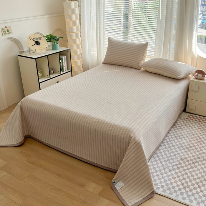 91家纺网 家纺一手货源 找家纺 梦精灵家纺 2026新款全棉纯棉色织水洗棉四件套绗缝夹棉床盖防滑床单四季通用米单人学生宿舍 维多利亚-米