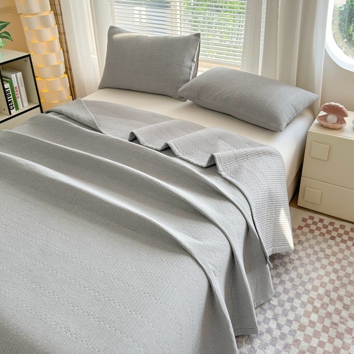 91家纺网 家纺一手货源 找家纺 梦精灵家纺 2026新款全棉纯棉色织水洗棉四件套绗缝夹棉床盖防滑床单四季通用米单人学生宿舍 雅灰