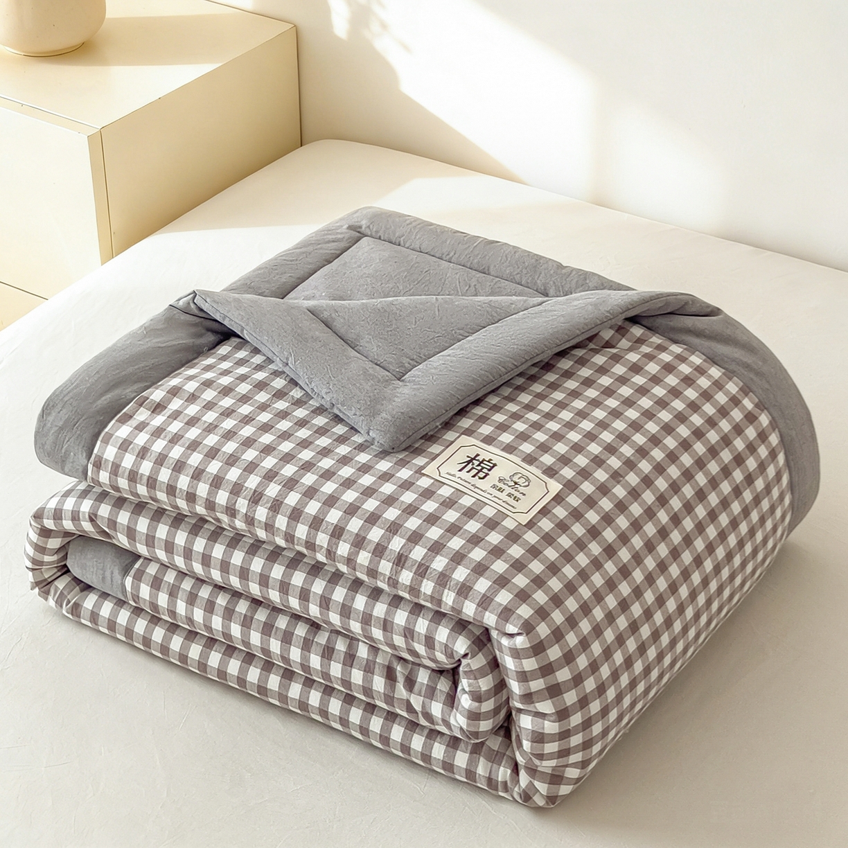 91家纺网 家纺一手货源 找家纺 好尚居 2026新款亲肤水洗棉格子夏被夏凉被空调被 灰小格