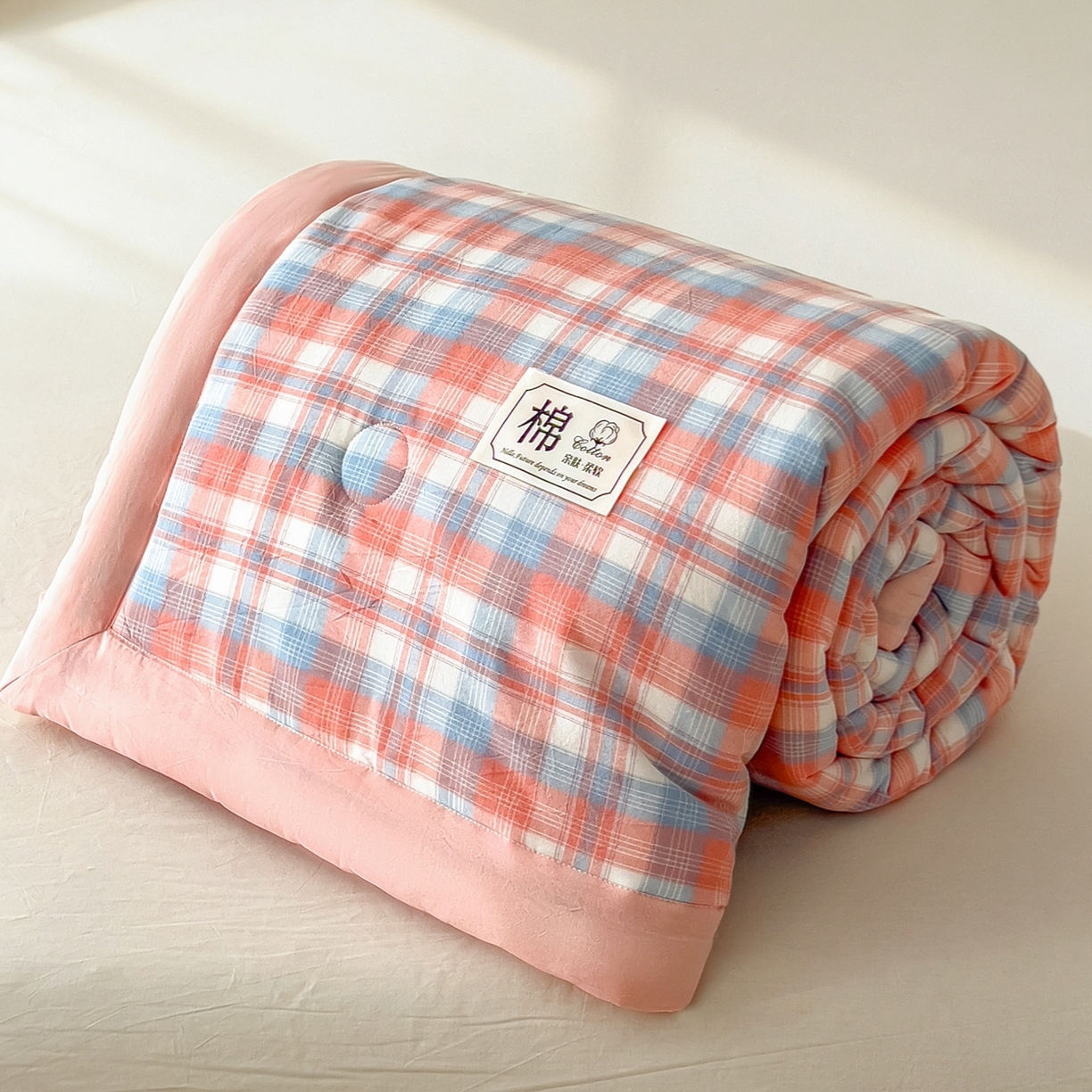 91家纺网 家纺一手货源 找家纺 好尚居 2026新款亲肤水洗棉格子夏被夏凉被空调被 雅致粉