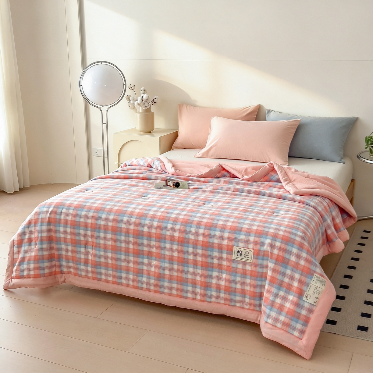91家纺网 家纺一手货源 找家纺 好尚居 2026新款亲肤水洗棉格子夏被夏凉被空调被 雅致粉