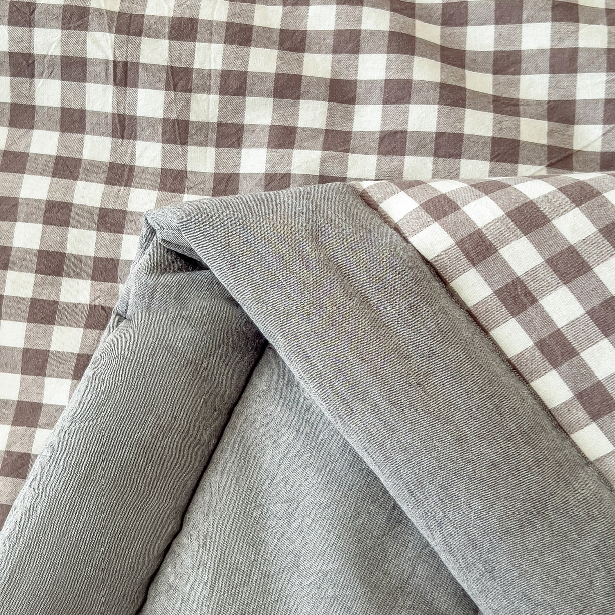 91家纺网 家纺一手货源 找家纺 好尚居 2026新款亲肤水洗棉格子夏被夏凉被空调被 灰小格