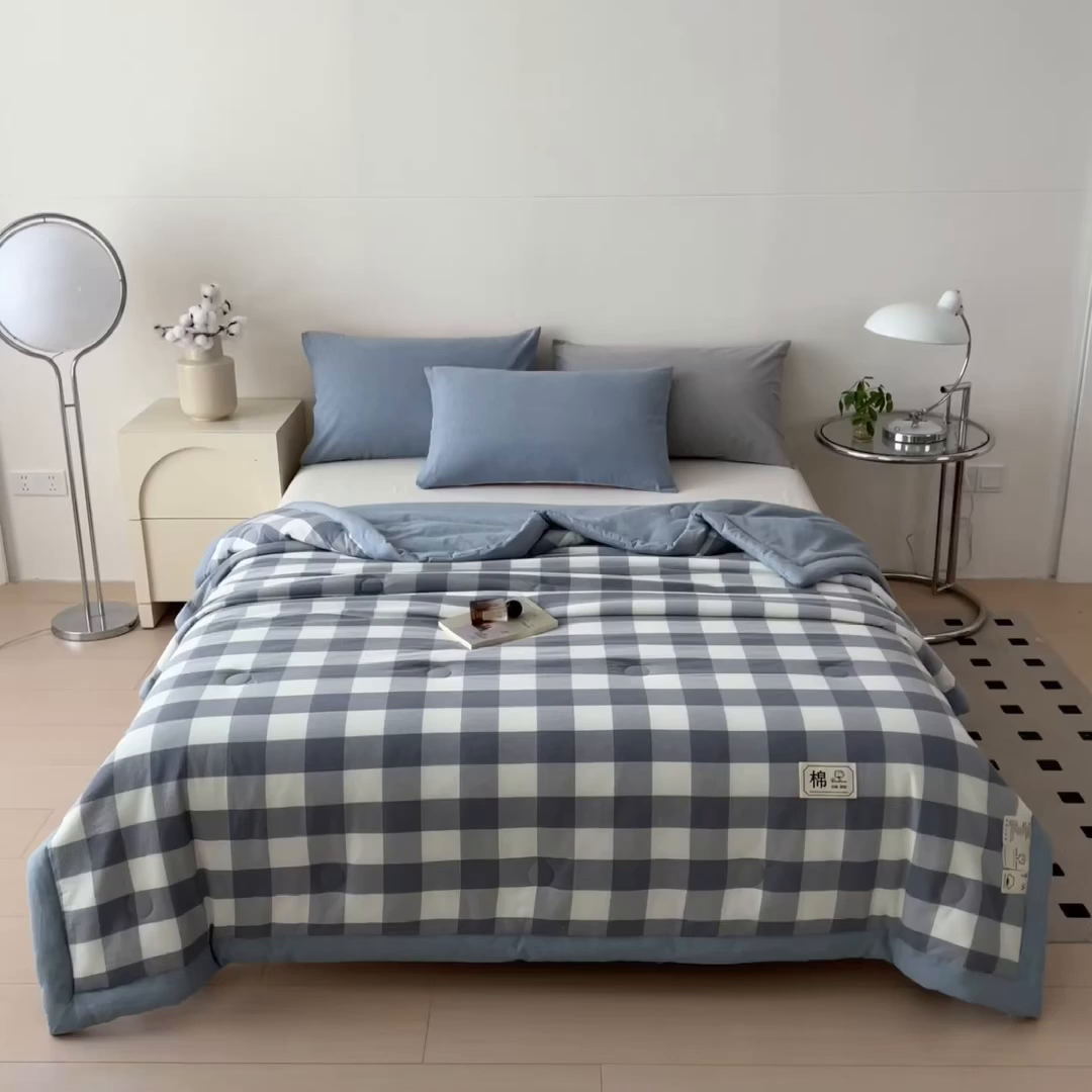 91家纺网 家纺一手货源 找家纺 好尚居 2026新款亲肤水洗棉格子夏被夏凉被空调被 蓝小格