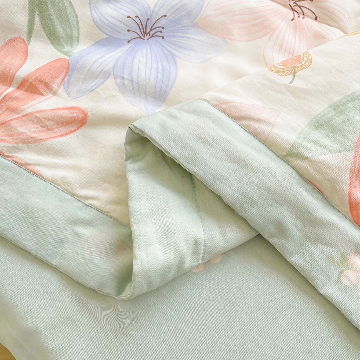 91家纺网 家纺一手货源 找家纺 格子铺 2026新款全棉纯棉印花棉花夏被夏凉被空调被 云裳花谷